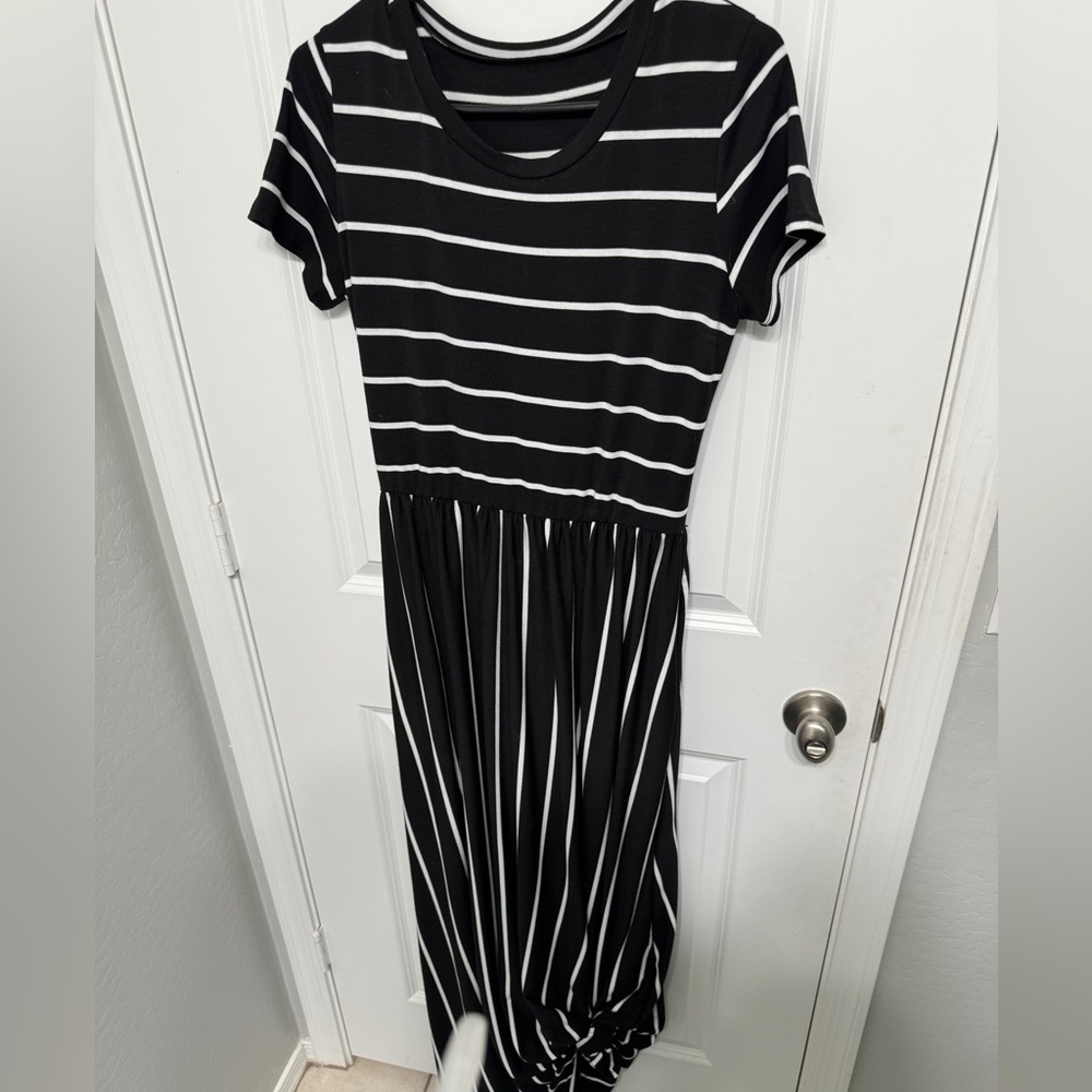 Maxi dress with pockets